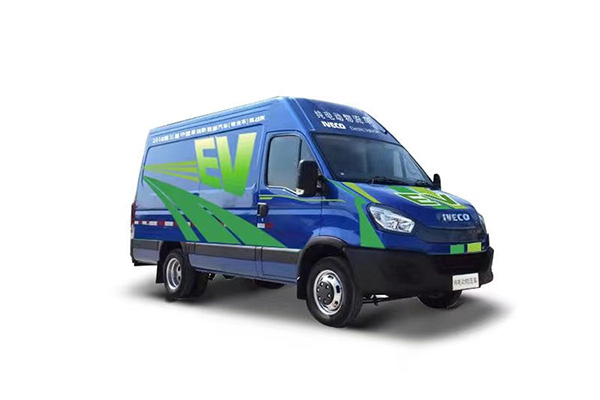 實力強橫 依維柯EV45挑戰(zhàn)“千里駒”大獎